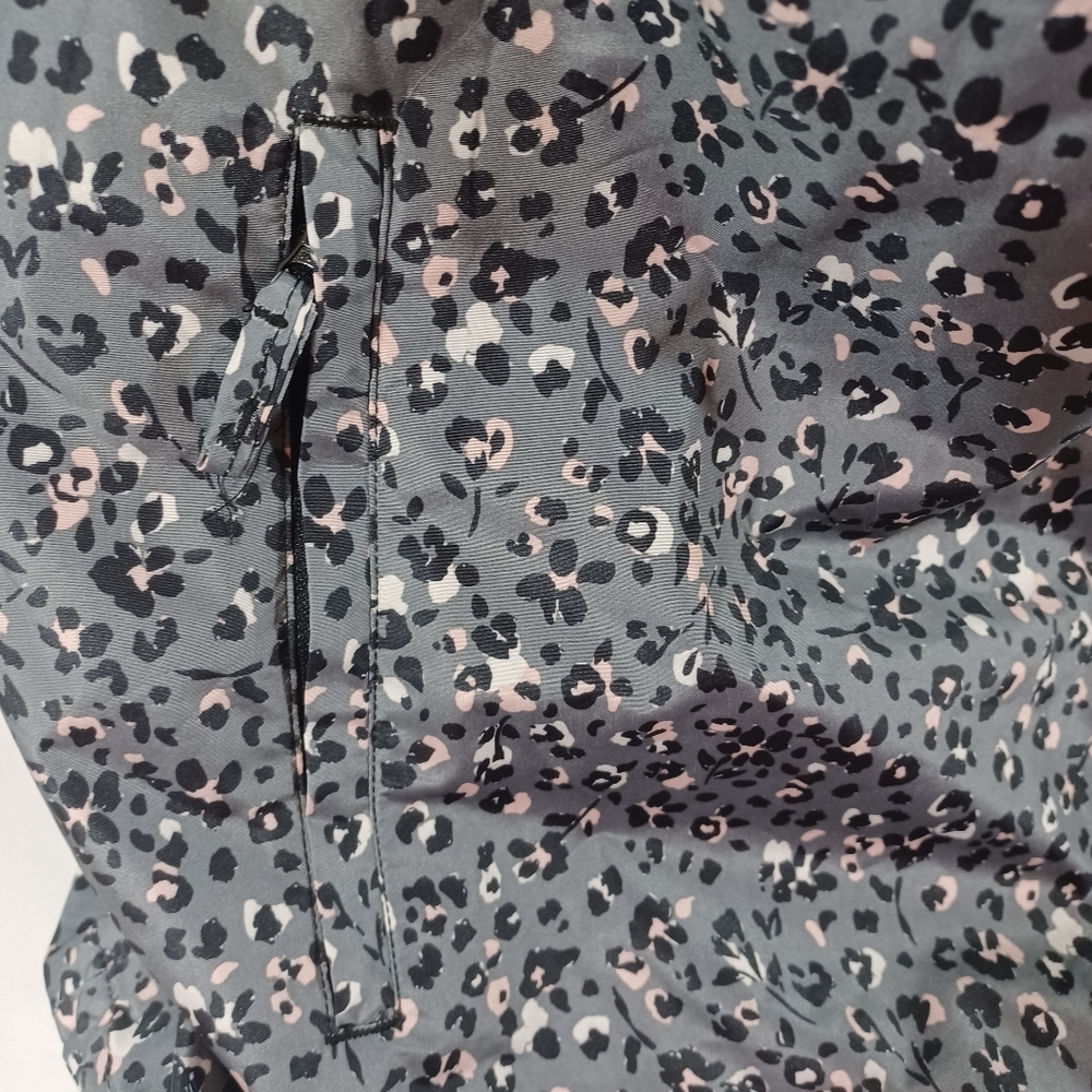 Crane Raincoat Stylish Gray and Pink Waterproof Like New - Picture 3 of 7